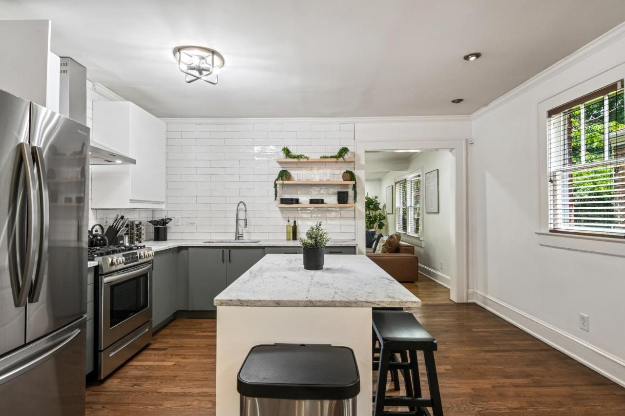 Sun Lit Bungalow With Good Vibes And Lots Of Wine - Designedbydom Atlanta Exterior foto
